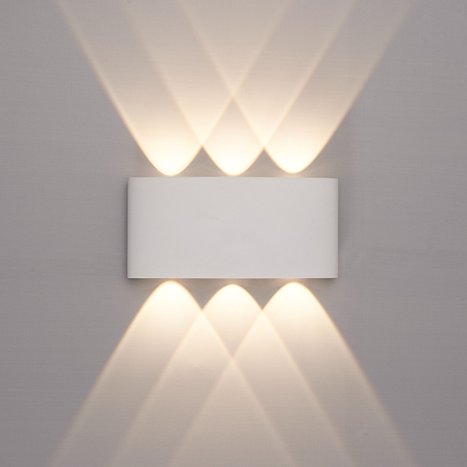 Lampa Ścienna Wodoodporna IP65 w Kolorze Czarnym i Białym – Nowoczesny Kinkiet Ścienny LED do Użytku Zewnętrznego 3