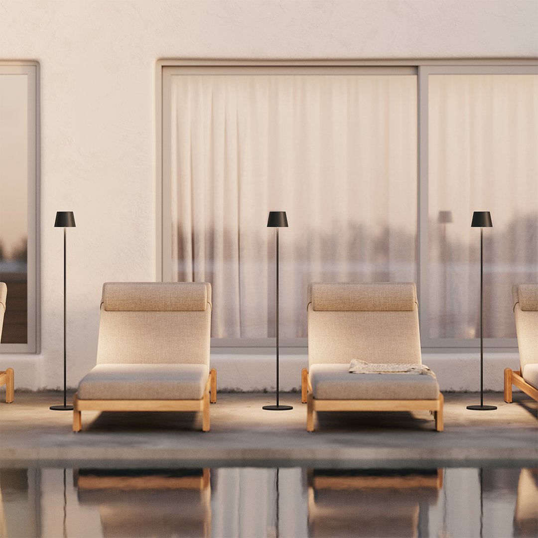 Lampa Stojąca LED Czarna – Regulowana Wysokość do Salonu i na Zewnątrz | Nowoczesne Oświetlenie Bezprzewodowe 2