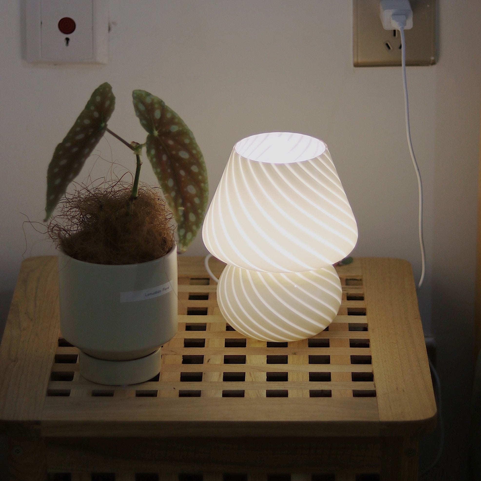 Lampa Stołowa Szklana w Kształcie Grzyba – Retro Lampy Stołowe do Salonu i Sypialni z Regulowanym Oświetleniem 8