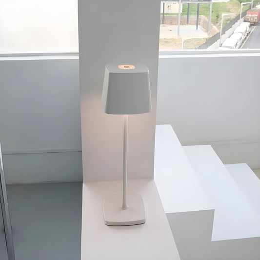 Lampa stołowa bezprzewodowa LED – Elegancka i przenośna lampka nocna idealna do salonu i ogrodu, wodoodporna konstrukcja