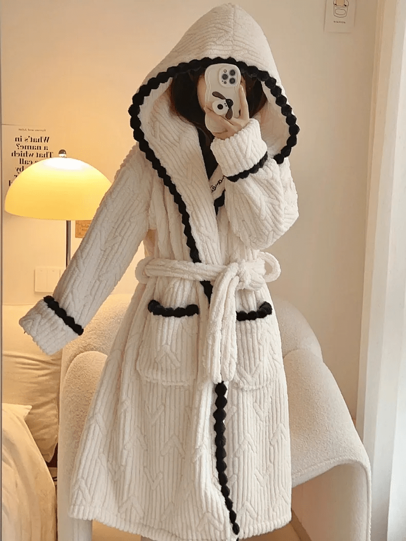 Luksusowy Szlafrok Damski – Ciepły Koralowy Aksamit na Chłodne Wieczory [szlafrok damski] 1