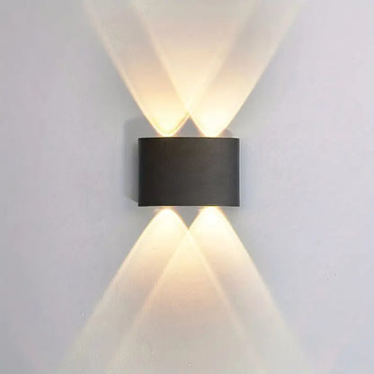 Nowoczesny kinkiet LED 4W – minimalistyczna lampa ścienna na białym tle