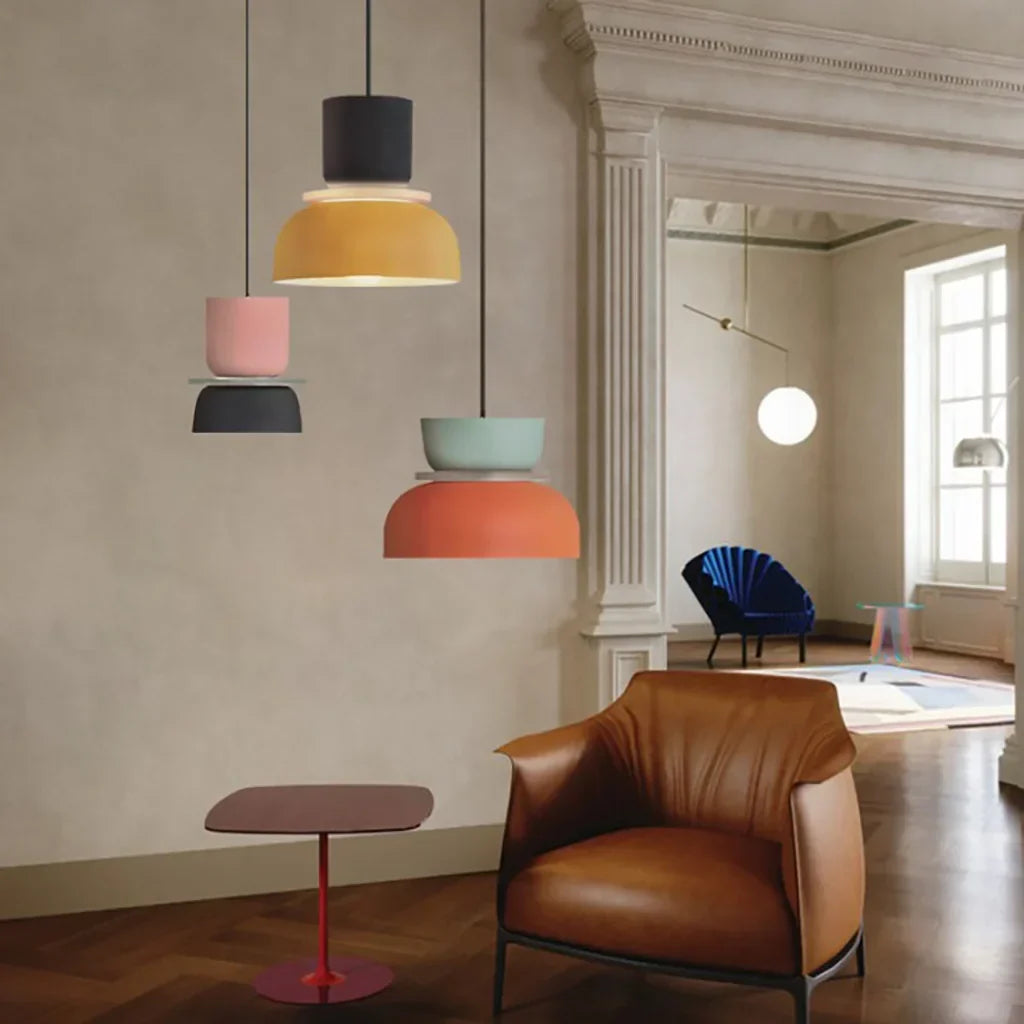 Lampa wisząca do salonu – styl skandynawski