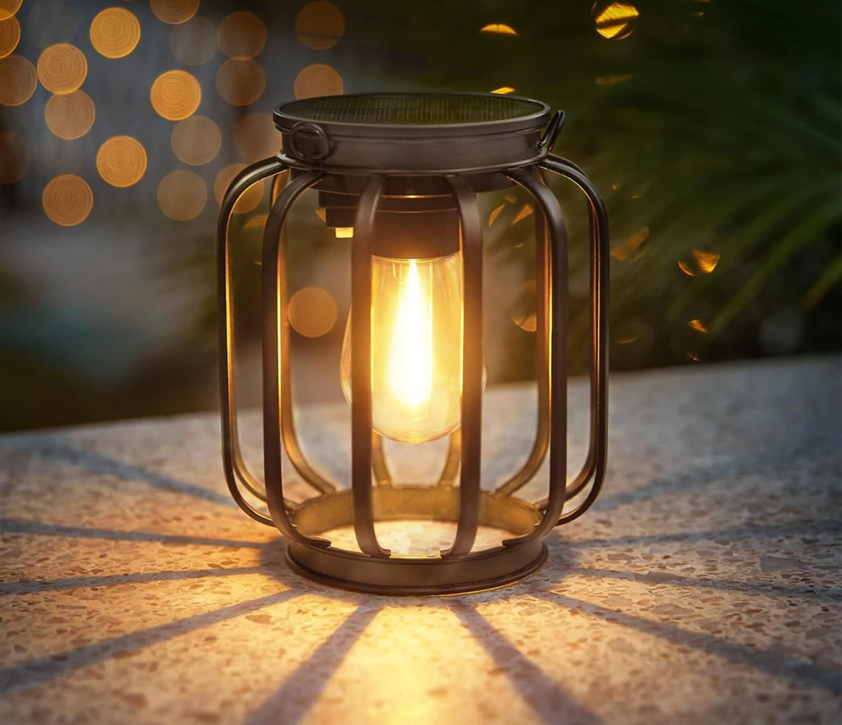 Nowoczesna Lampa Ogrodowa Solar LED z Czujnikiem Ruchu – Ciepłe Światło, Wodoodporna, Dekoracyjny Design 6