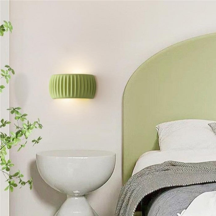 Nowoczesna Lampa Ścienna Art Deco z Żywicy, Kinkiet Ścienny w Trzech Kolorach, Miękkie Oświetlenie do Sypialni i Salonu 8