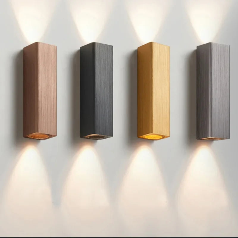 Nowoczesna Lampa Ścienna LED Kinkiet Do Sypialni i Korytarza – Eleganckie Oświetlenie z Aluminium i Akrylu, Ciepłe i Chłodne Światło 1