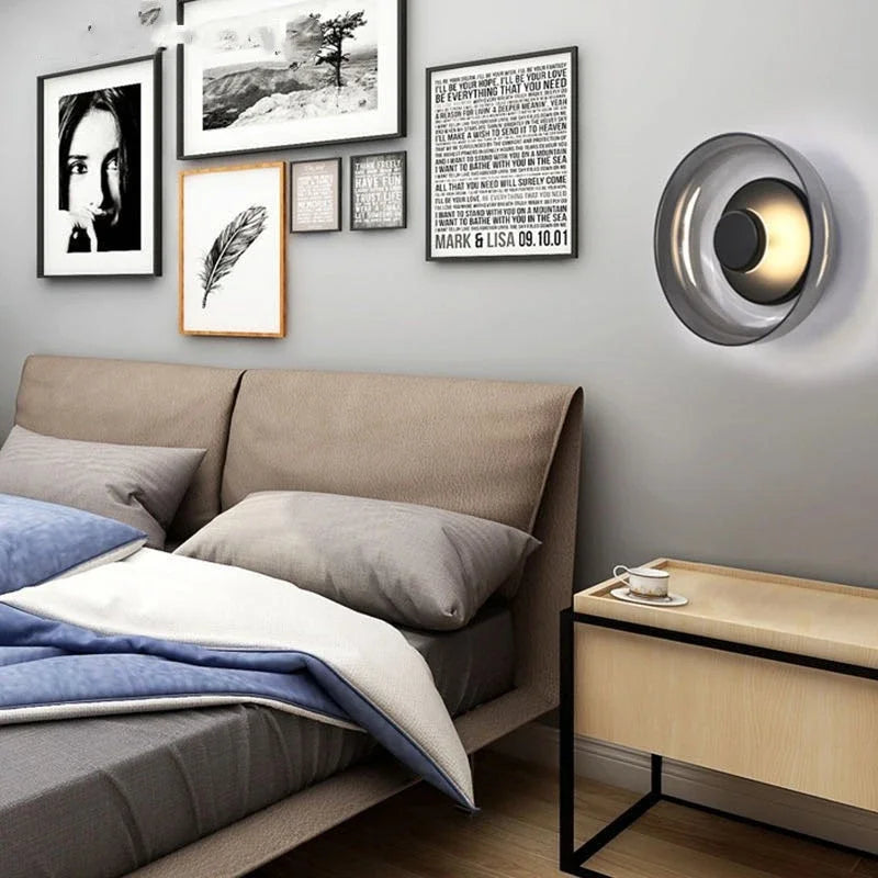 Nowoczesna Lampa Ścienna LED z Szkła, Kinkiet Ścienny w Szarym lub Złotym Wykończeniu – Elegancki Design do Sypialni i Salonu 6