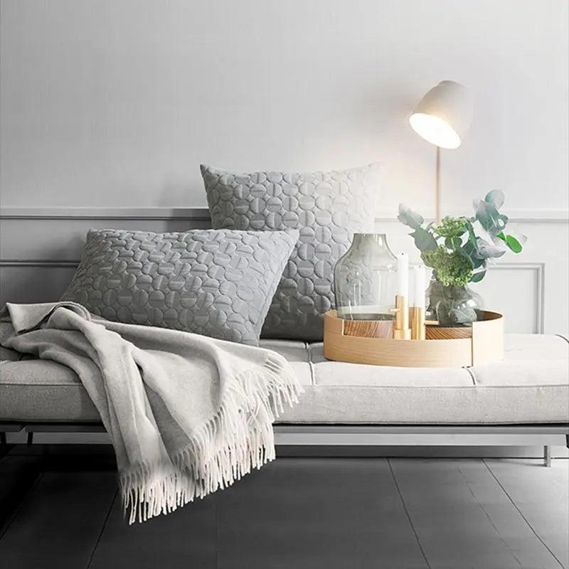 Nowoczesna Lampa Ścienna Oona w Trzech Kolorach - Kinkiet Ścienny z Możliwością Podłączenia do Gniazdka 1