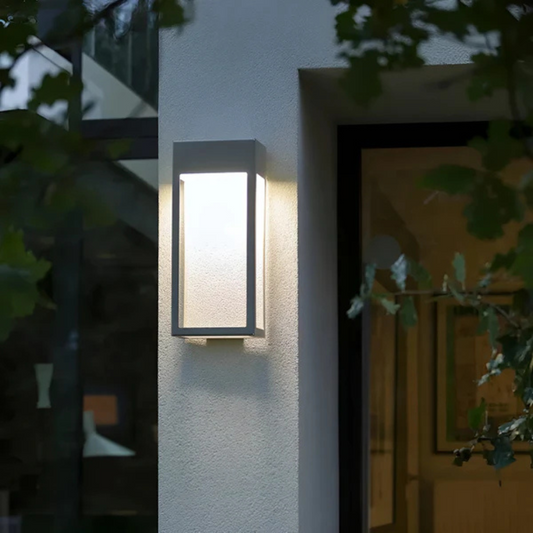 Nowoczesna Lampa Solarno-LED, Czarna, Wodoodporna do Ogrodu i Tarasu – Energooszczędne Oświetlenie z Przyjemnym Światłem 0