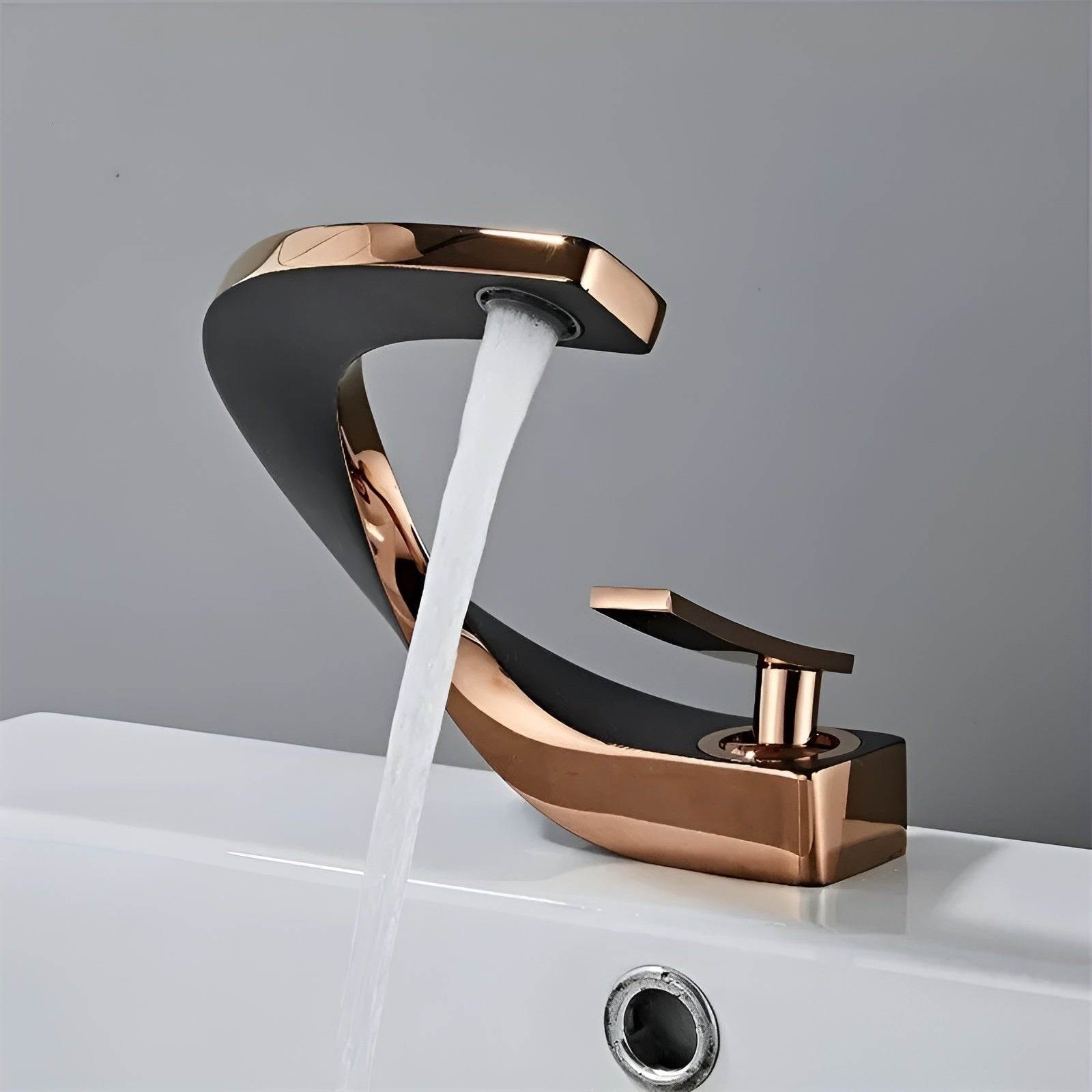 Nowoczesna mosiężna bateria umywalkowa – elegancki design z wylewką typu wodospad do łazienek 9