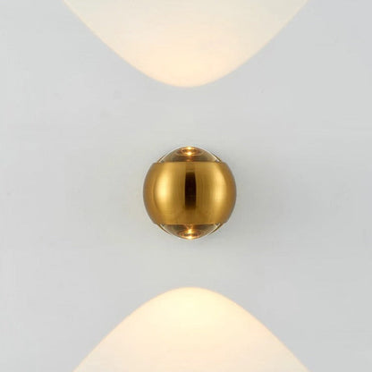 Nowoczesny Kinkiet Ścienny LED z Mosiądzu - Elegancka Lampa na Ścianę w Czarnym i Złotym Kolorze 0