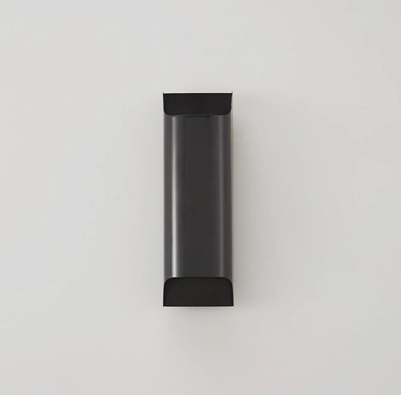 Nowoczesny Kinkiet Ścienny LED z Mosiądzu w Czarnym i Złotym Kolorze – Lampa na Ścianę do Foyer i Wnętrz Mieszkalnych 1