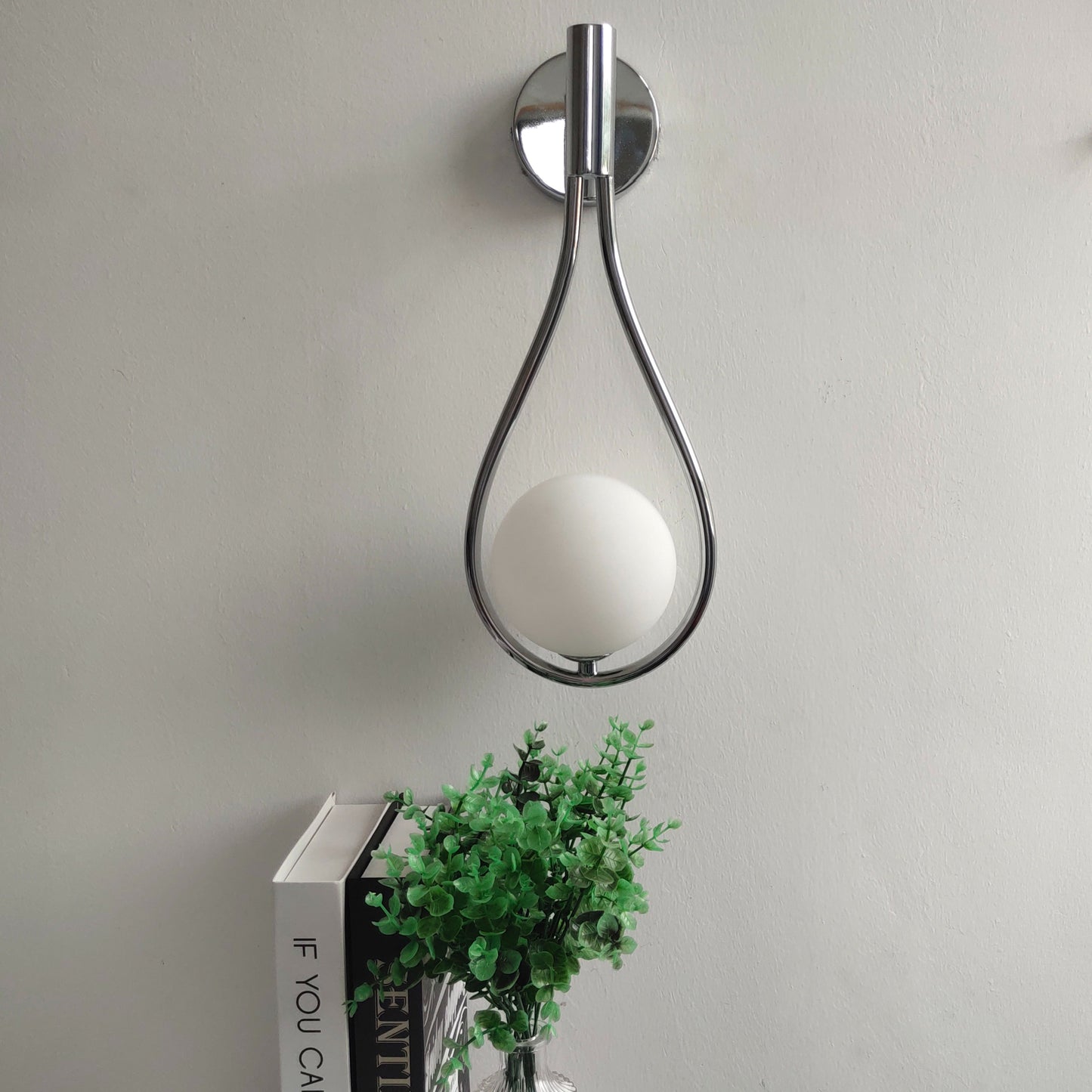 Nowoczesny Kinkiet Ścienny Lampa na Ścianę w Stylu Nordyckim – Czarny i Złoty Metalowy Kinkiet do Sypialni i Salonu 2