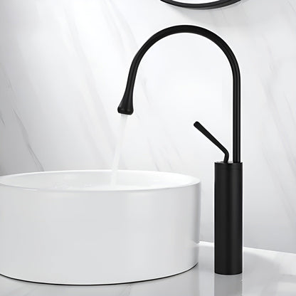 Obrotowy metalowy kran – elegancki design do kuchni i łazienki z obrotem 360° zapewniającym optymalną swobodę ruchu 4