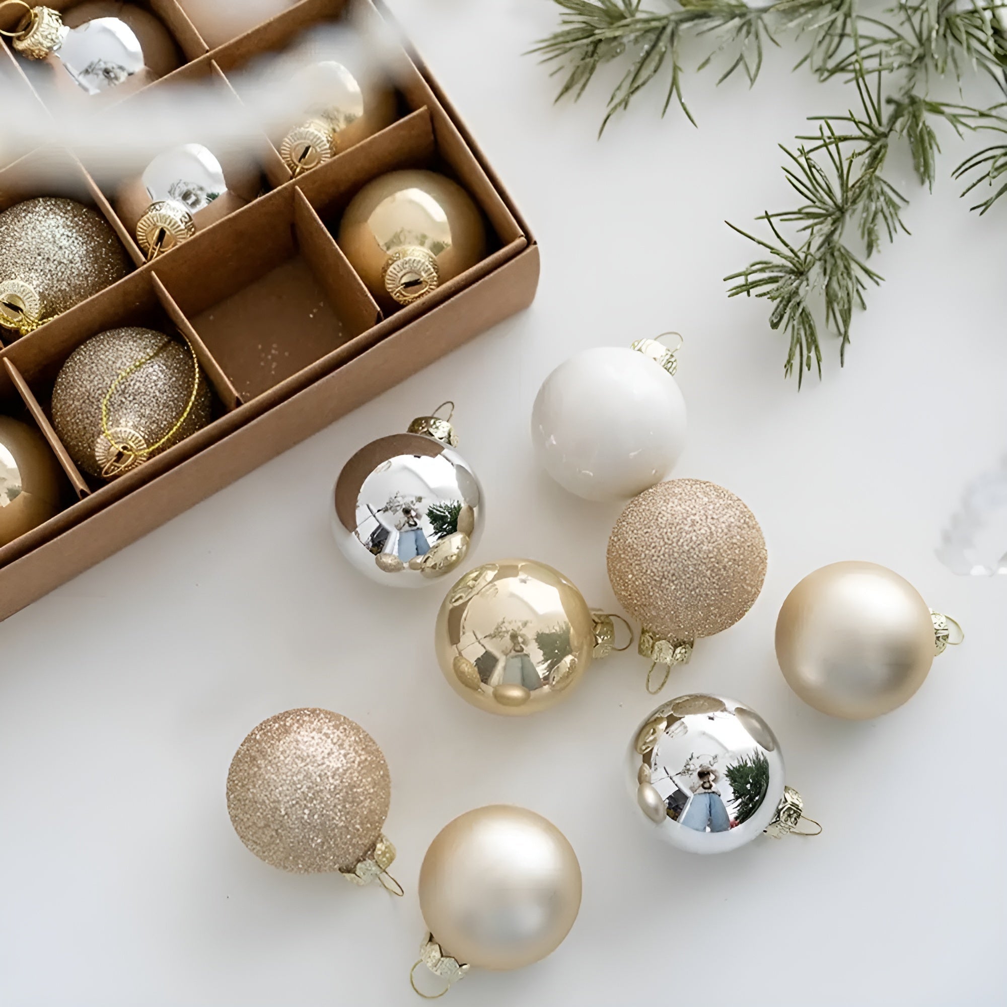 Ręcznie Robione Bombki Choinkowe Szklane – Zestaw 25 Mini Kul 4 cm do Dekoracji Świątecznych 5