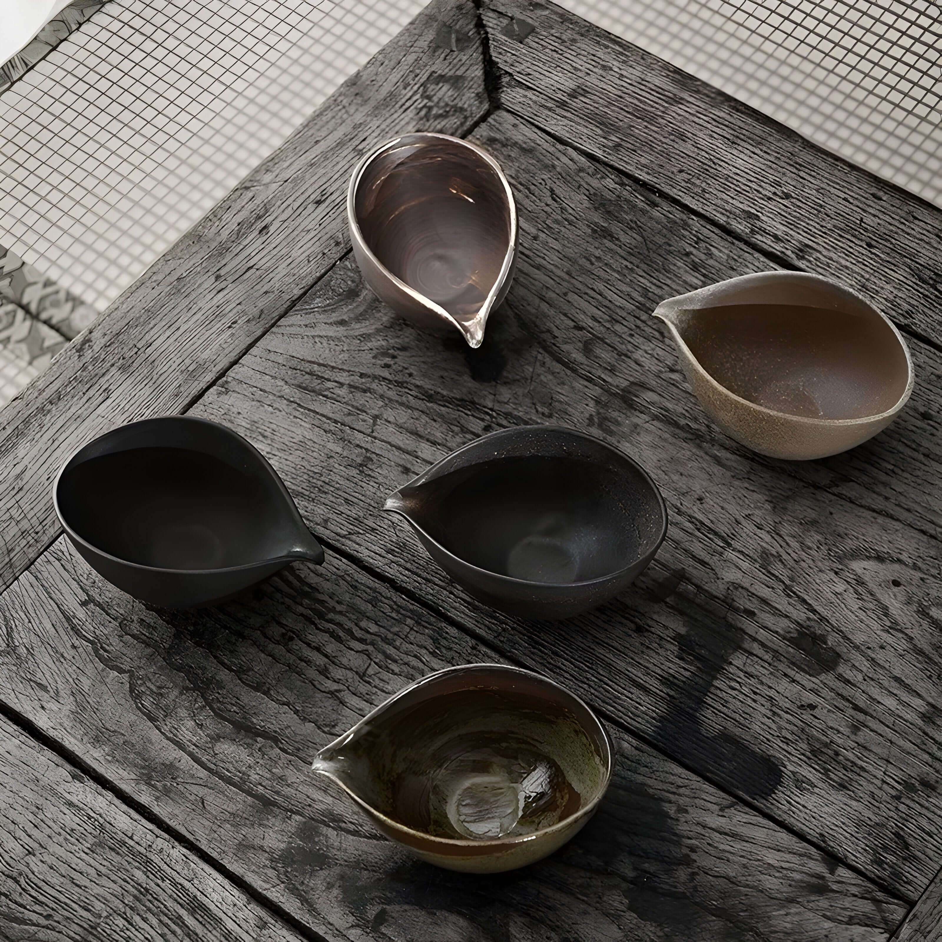 Ręcznie wykonana ceramiczna miska do matchy – Idealna do ceremonii herbacianych i precyzyjnego nalewania herbaty 2