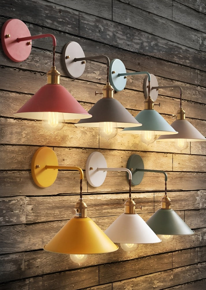 Retro Kinkiet Ścienny w Stylu Vintage z Metalowym Stożkiem – Elegancka Lampa na Ścianę do Salonów i Sypialni 4