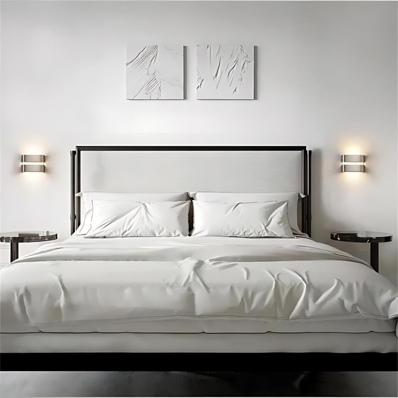 Srebrny Kinkiet Zewnętrzny – Nowoczesny Design z LED, Idealny na Taras i Balkon [kinkiet zewnętrzny] 3