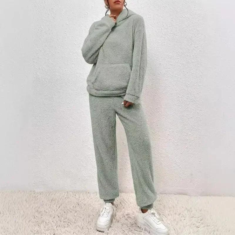 Komplet dresowy teddy w kolorze czarnym – bluza i spodnie