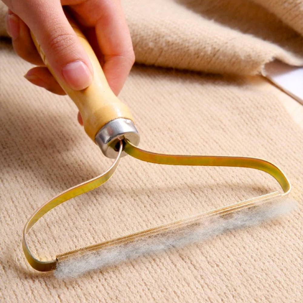 Zestaw 2 Przenośnych Usuwaczy Kłaczków – Skuteczne, Ekologiczne Narzędzie do Oczyszczania Ubrań i Mebli 2