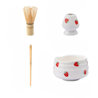 Zestaw do Matcha z Ceramiczną Czarką w Kształcie Truskawki – Akcesoria do Robienia Matchy i Matcha Latte 5