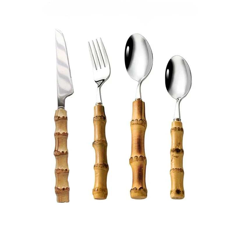 Zestaw sztućców ze stali nierdzewnej z bambusowymi uchwytami - 3 elementy, elegancki i ekologiczny komplet do codziennego użytku 7