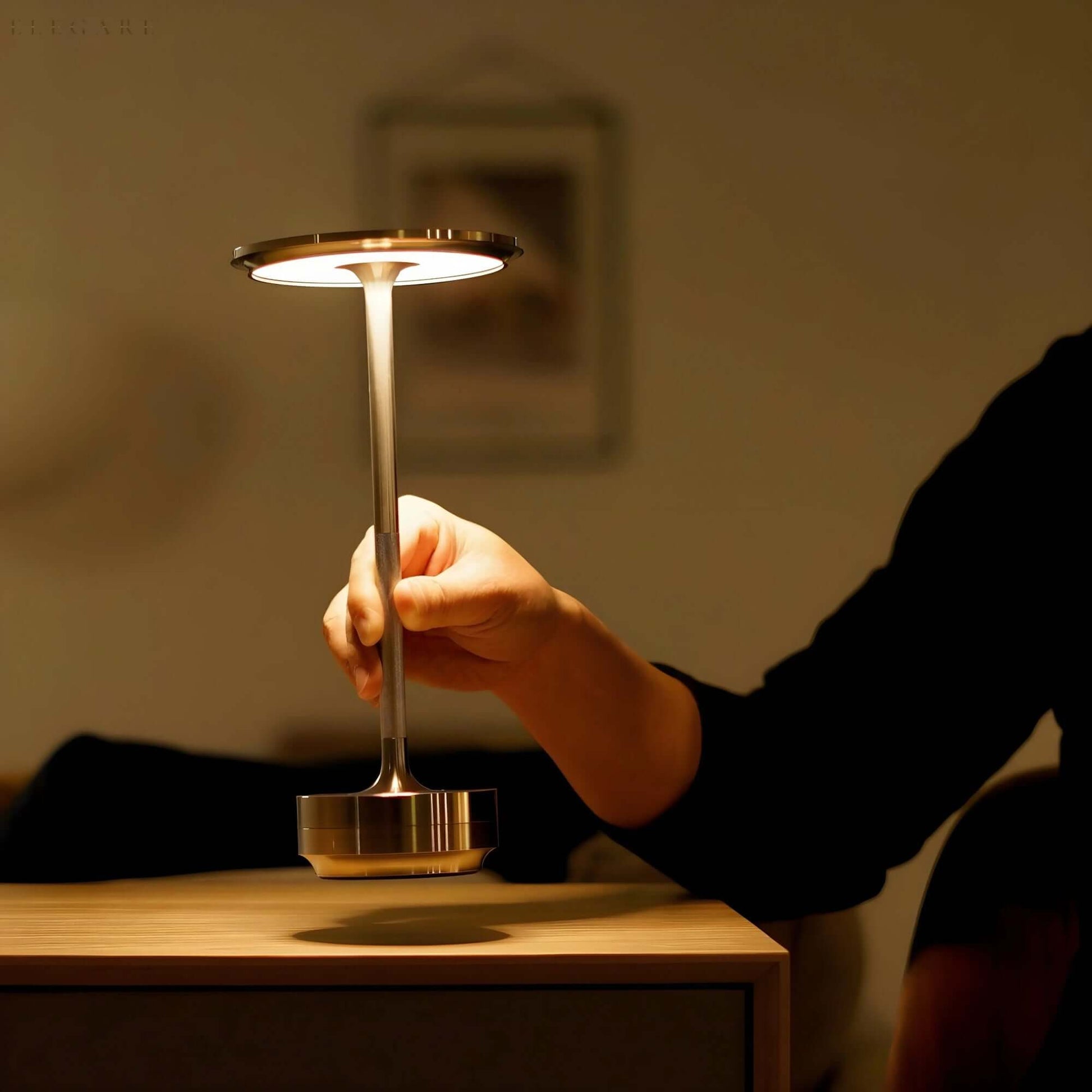 Bezprzewodowa Lampa Nocna LED z Dotykowym Ściemniaczem – Elegancka Lampka Nocna Wodoodporna do Sypialni i Salonu 6